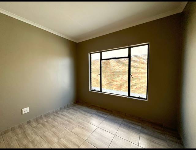 3 BEDROOM HOUSE FOR SALE IN IVY PARK